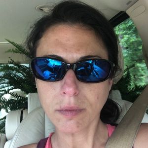 Meet your Posher, Miriam